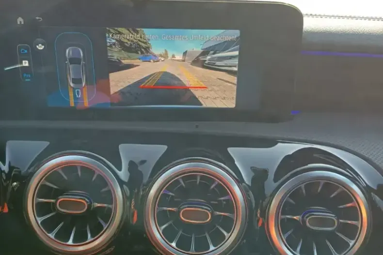 Mercedes-Benz CLA 35 AMG (Clasa CLA) din 2026 cu 50 km - oferta MER206039 - foto 13