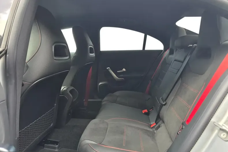 Mercedes-Benz CLA 35 AMG (Clasa CLA) din 2026 cu 50 km - oferta MER206039 - foto 26