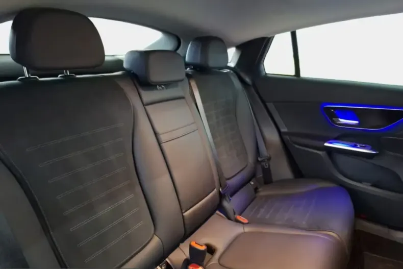 Mercedes-Benz GLC 200 (Clasa GLC) din 2024 cu 5.188 km - oferta MER206044 - foto 7