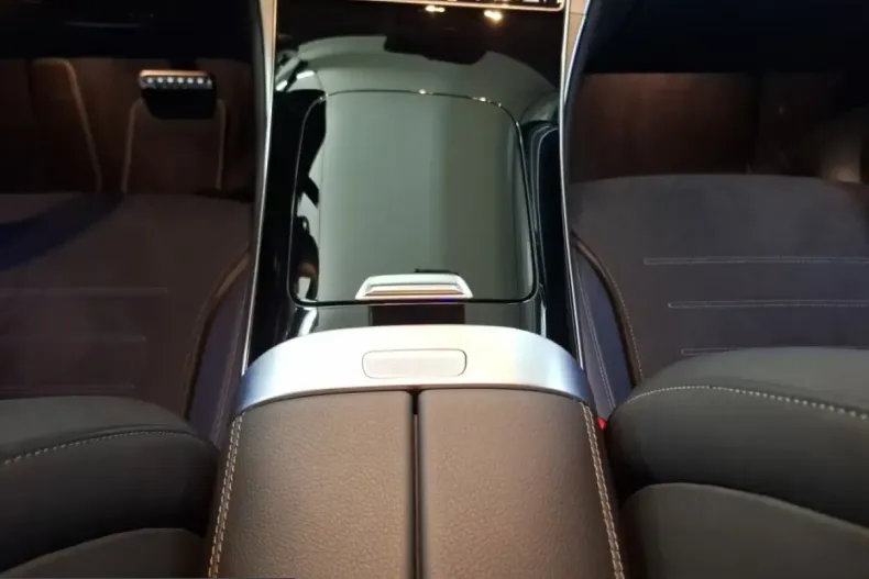 Mercedes-Benz GLC 200 (Clasa GLC) din 2024 cu 5.188 km - oferta MER206044 - foto 11