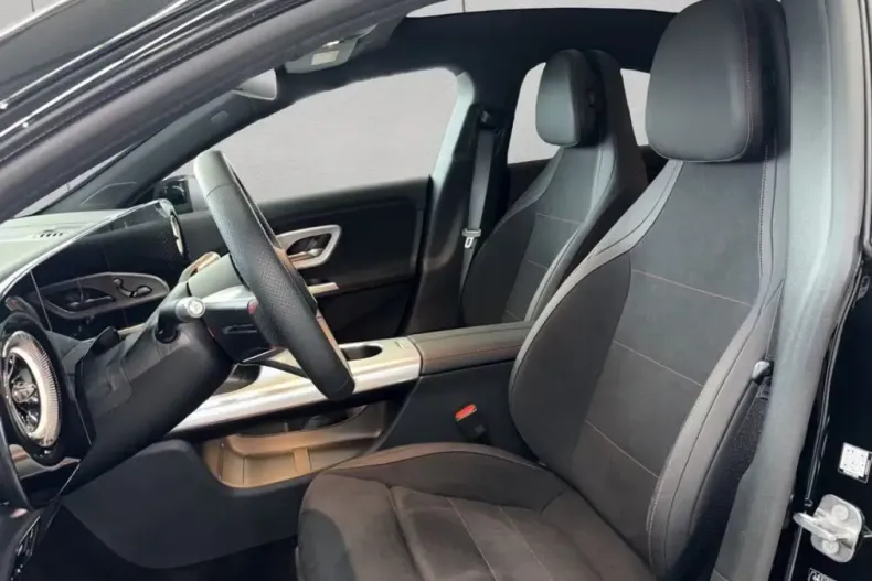 Mercedes-Benz CLA 250 (Clasa CLA) din 2025 cu 3.390 km - oferta MER206046 - foto 10