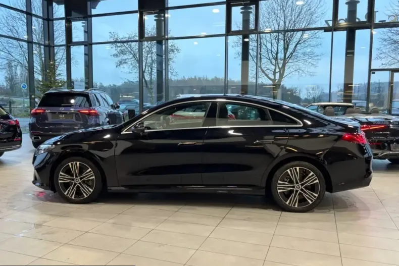 Mercedes-Benz CLA 250 (Clasa CLA) din 2025 cu 9.900 km - oferta MER206056 - foto 1