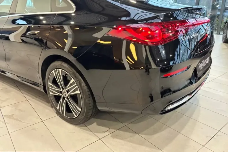 Mercedes-Benz CLA 250 (Clasa CLA) din 2025 cu 9.900 km - oferta MER206056 - foto 2