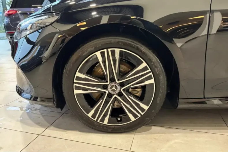 Mercedes-Benz CLA 250 (Clasa CLA) din 2025 cu 9.900 km - oferta MER206056 - foto 6