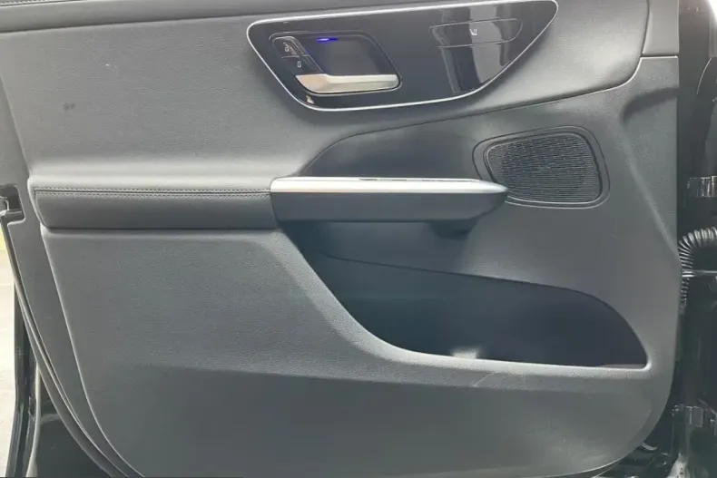 Mercedes-Benz GLC 220 (Clasa GLC) din 2024 cu 49.351 km - oferta MER206058 - foto 9