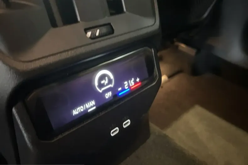 BMW X3 (Seria X) din 2025 cu 26.017 km - oferta BMW206059 - foto 17