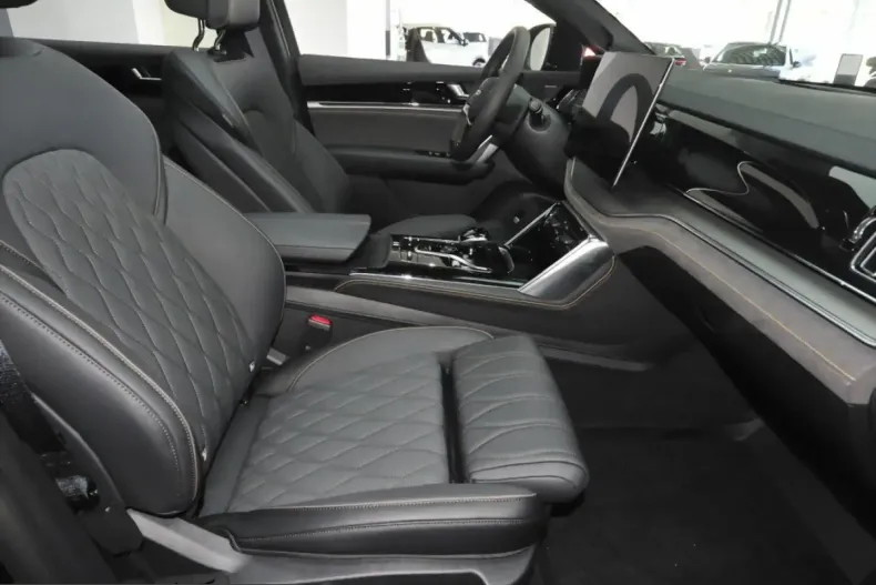 BYD Tang din 2024 cu 17.500 km - oferta BYD206067 - foto 7