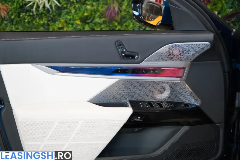 BMW 750 (Seria 7) din 2025 cu 20.724 km - oferta BMW206073 - foto 11