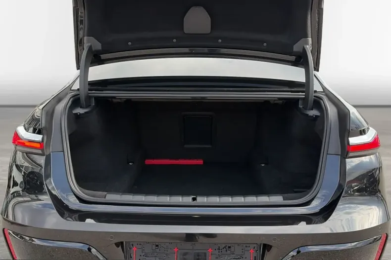 BMW 740 (Seria 7) din 2025 cu 26.135 km - oferta BMW206083 - foto 16