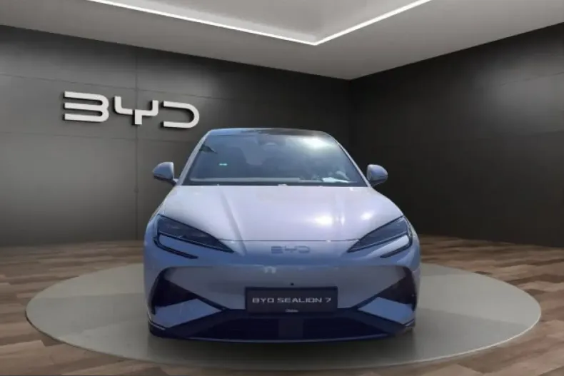 BYD Sealion 7 din 2025 cu 24.990 km - oferta BYD206084 - foto 2