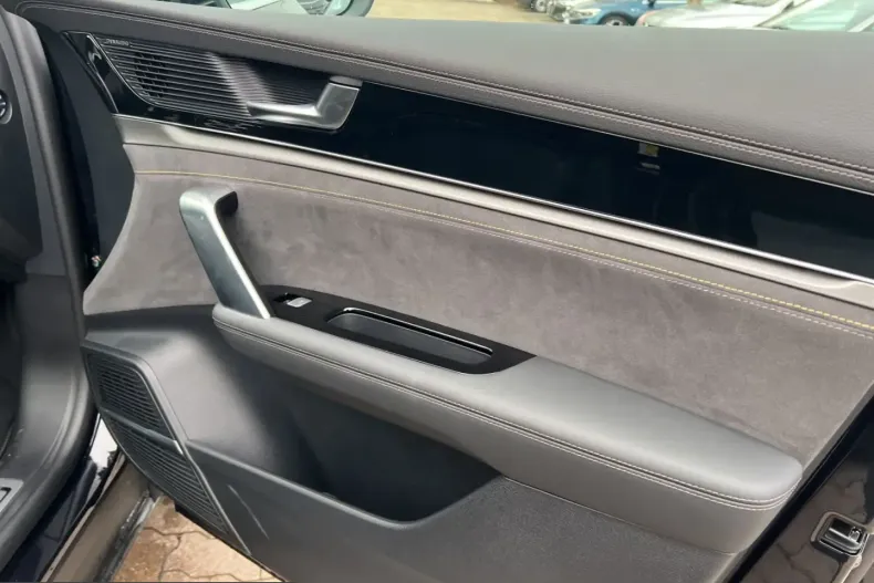 BYD Tang din 2025 cu 39.990 km - oferta BYD206088 - foto 17