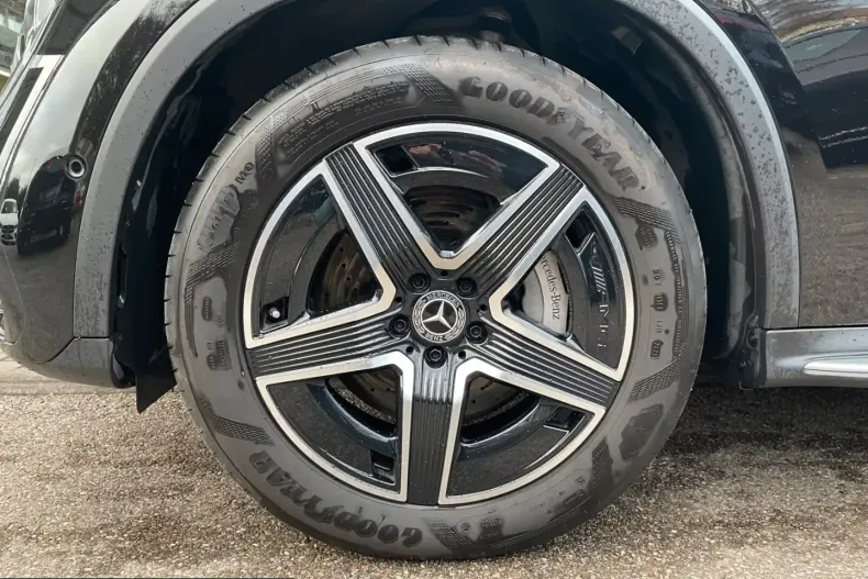 Mercedes-Benz GLC 200 (Clasa GLC) din 2024 cu 14.800 km - oferta MER206093 - foto 6