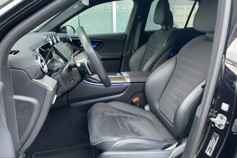 Mercedes-Benz GLC 200 (Clasa GLC) din 2024 cu 14.800 km - oferta MER206093 - foto 9