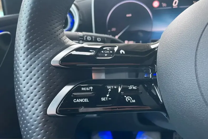 Mercedes-Benz GLC 200 (Clasa GLC) din 2024 cu 14.800 km - oferta MER206093 - foto 15