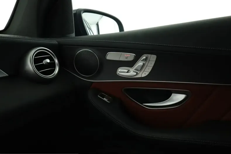 Mercedes-Benz GLC 300 (Clasa GLC) din 2022 cu 78.843 km - oferta MER206099 - foto 16