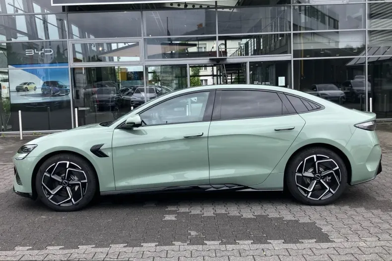 BYD Seal din 2025 cu 24.900 km - oferta BYD206102 - foto 2