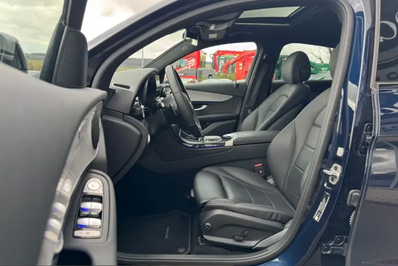 Mercedes-Benz GLC 200 (Clasa GLC) din 2022 cu 69.900 km - oferta MER206104 - foto 12