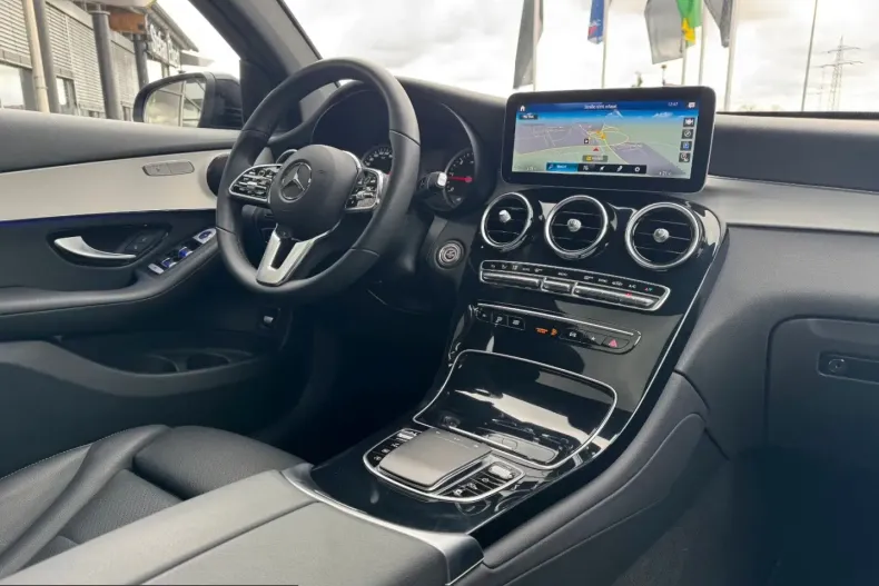 Mercedes-Benz GLC 200 (Clasa GLC) din 2022 cu 69.900 km - oferta MER206104 - foto 18