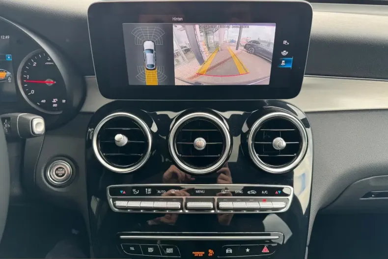 Mercedes-Benz GLC 200 (Clasa GLC) din 2022 cu 69.900 km - oferta MER206104 - foto 19