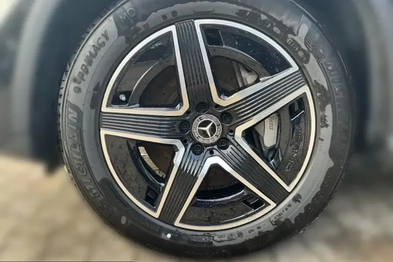 Mercedes-Benz GLC 200 (Clasa GLC) din 2024 cu 27.800 km - oferta MER206107 - foto 5