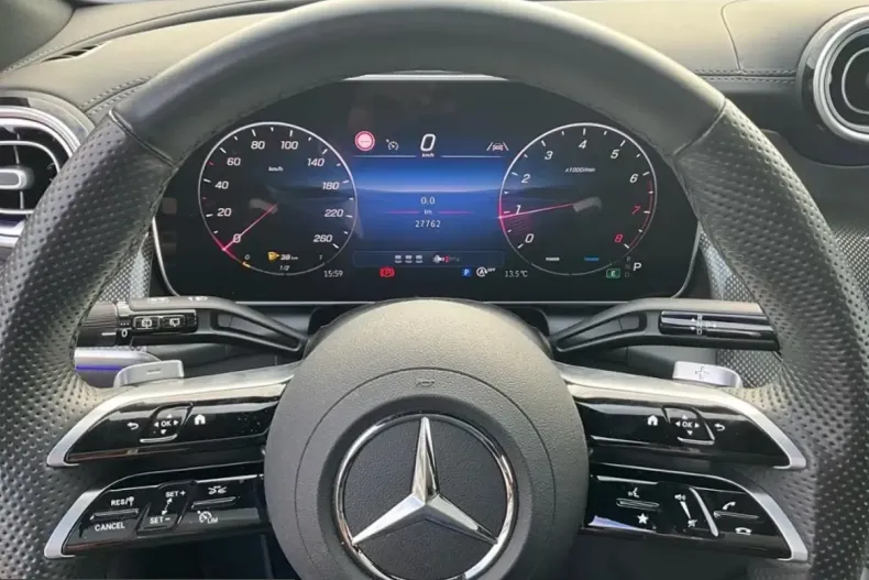 Mercedes-Benz GLC 200 (Clasa GLC) din 2024 cu 27.800 km - oferta MER206107 - foto 15