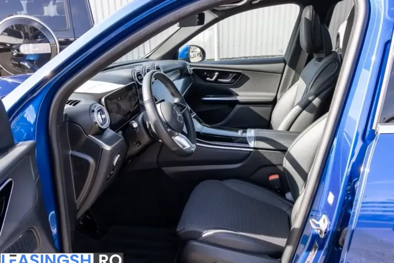 Mercedes-Benz GLC 220 (Clasa GLC) din 2024 cu 10.500 km - oferta MER206109 - foto 10