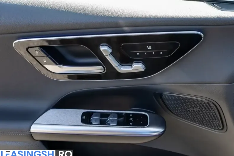 Mercedes-Benz GLC 220 (Clasa GLC) din 2024 cu 10.500 km - oferta MER206109 - foto 16