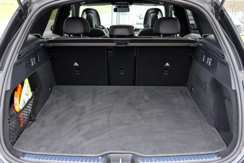 Mercedes-Benz GLC 300 (Clasa GLC) din 2025 cu 100.900 km - oferta MER206110 - foto 14