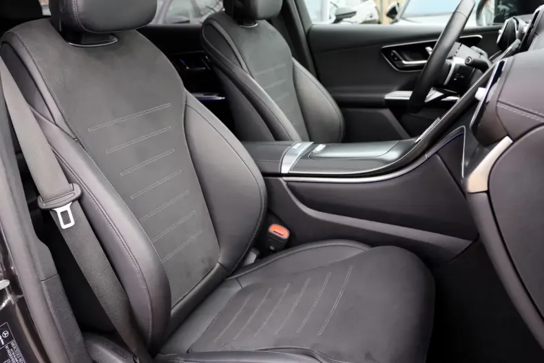 Mercedes-Benz GLC 300 (Clasa GLC) din 2025 cu 100.900 km - oferta MER206110 - foto 20