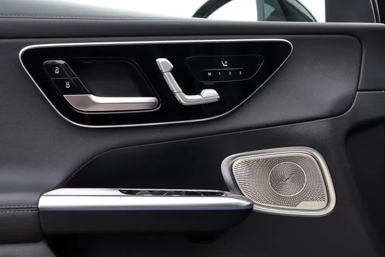 Mercedes-Benz GLC 300 (Clasa GLC) din 2025 cu 100.900 km - oferta MER206110 - foto 25