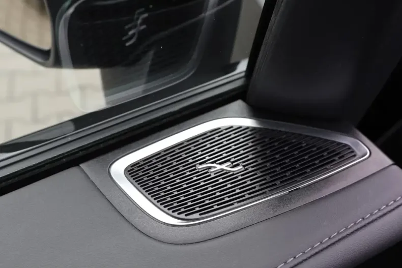 Mercedes-Benz GLC 300 (Clasa GLC) din 2025 cu 100.900 km - oferta MER206110 - foto 27