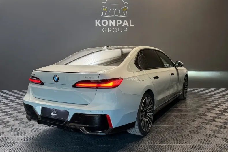 BMW 740 (Seria 7) din 2025 cu 39.282 km - oferta BMW206118 - foto 6