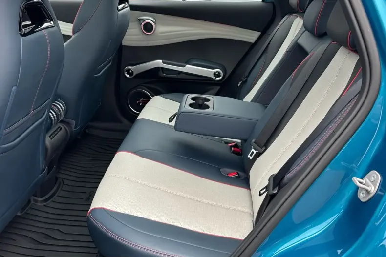 BYD ATTO 3 din 2024 cu 20.463 km - oferta BYD206119 - foto 10