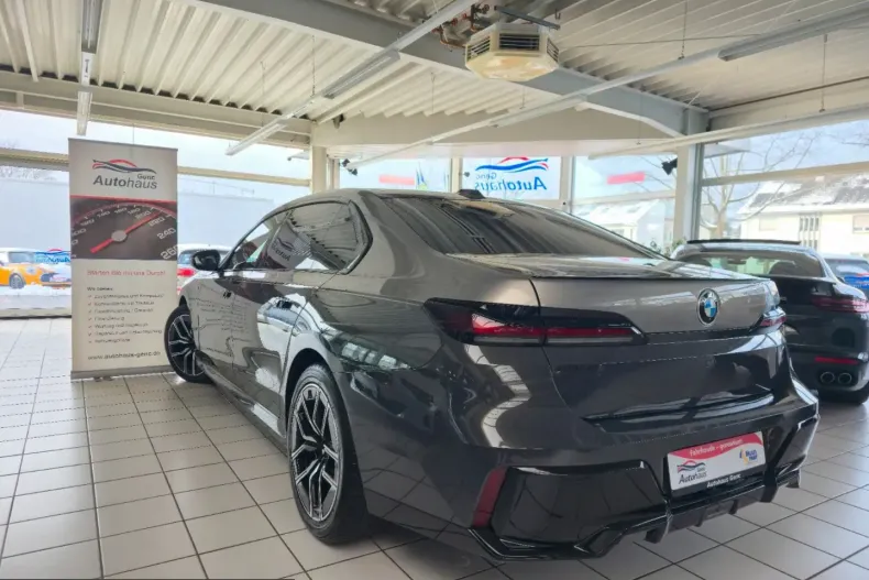 BMW 740 (Seria 7) din 2024 cu 19.999 km - oferta BMW206125 - foto 3