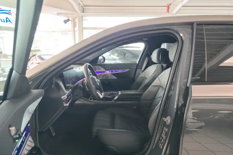 BMW 740 (Seria 7) din 2024 cu 19.999 km - oferta BMW206125 - foto 7