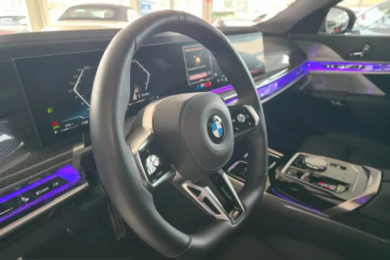 BMW 740 (Seria 7) din 2024 cu 19.999 km - oferta BMW206125 - foto 8