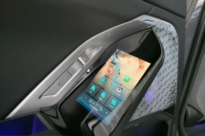 BMW 740 (Seria 7) din 2024 cu 19.999 km - oferta BMW206125 - foto 12