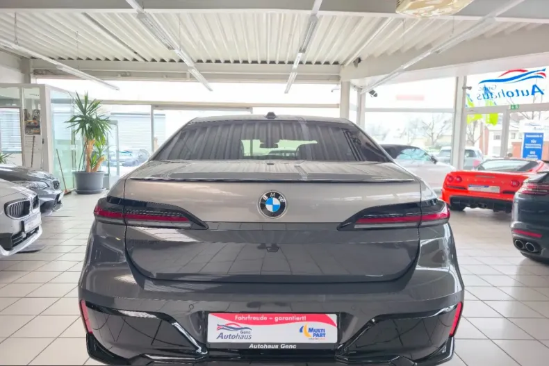 BMW 740 (Seria 7) din 2024 cu 19.999 km - oferta BMW206125 - foto 14