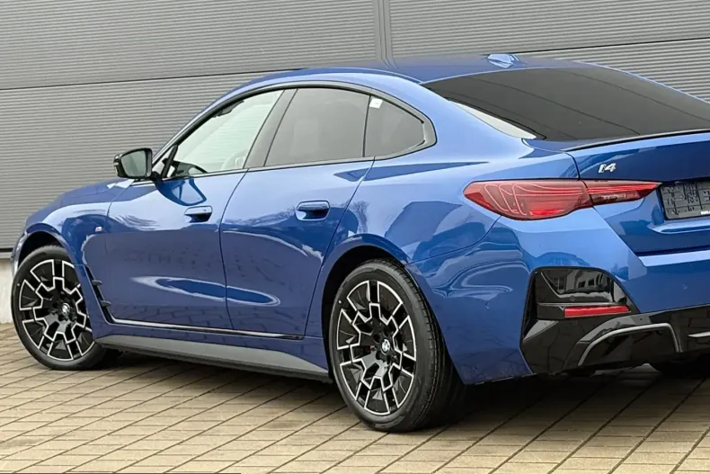 BMW i4 (Seria 4) din 2025 cu 4.355 km - oferta BMW206132 - foto 8