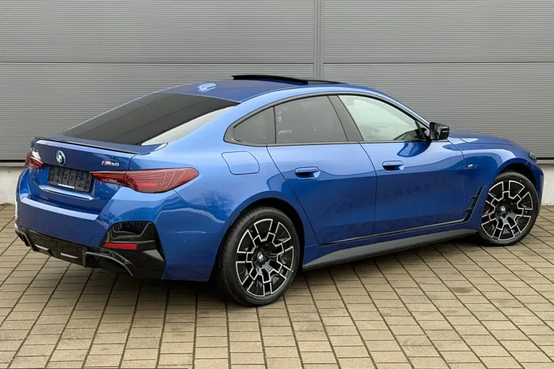 BMW i4 (Seria 4) din 2025 cu 4.355 km - oferta BMW206132 - foto 11