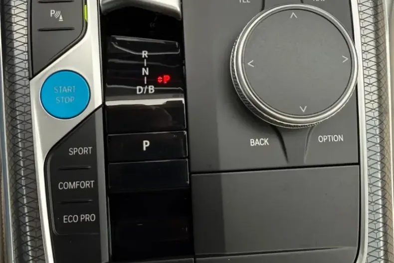 BMW i4 (Seria 4) din 2025 cu 4.355 km - oferta BMW206132 - foto 36