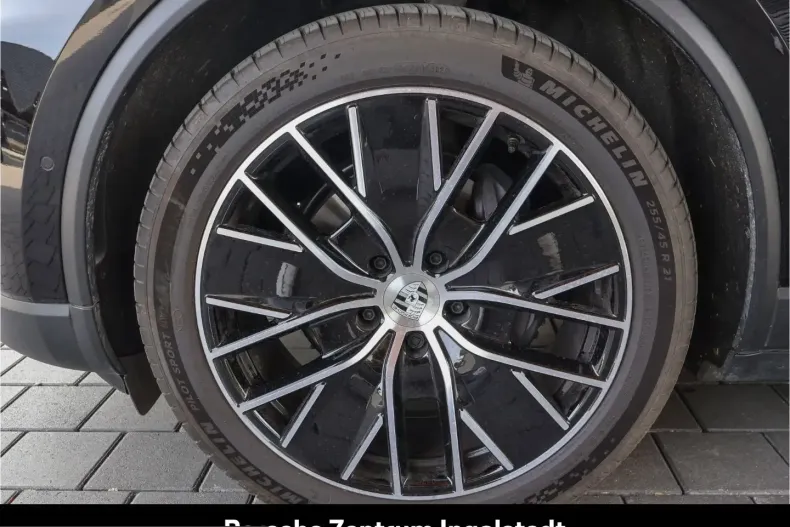 Porsche Macan din 2025 cu 9.900 km - oferta POR206134 - foto 10