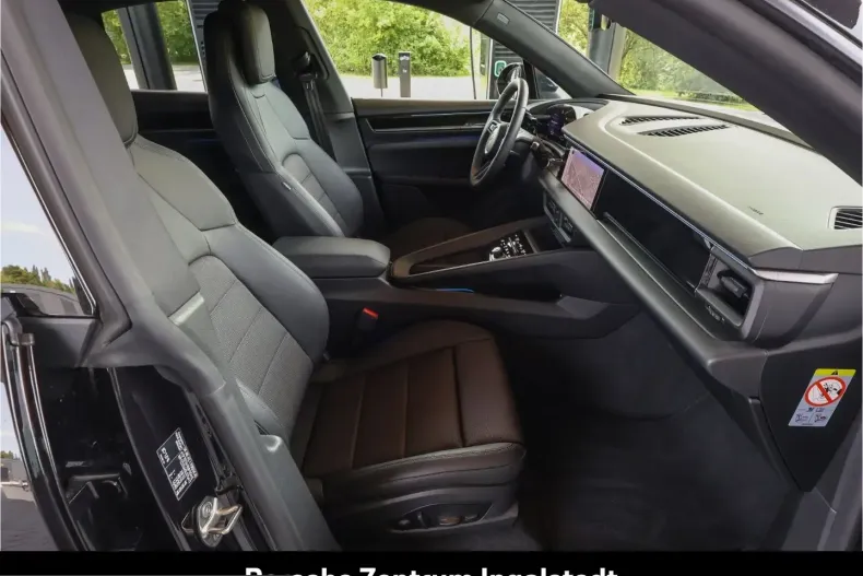 Porsche Macan din 2025 cu 9.900 km - oferta POR206134 - foto 24