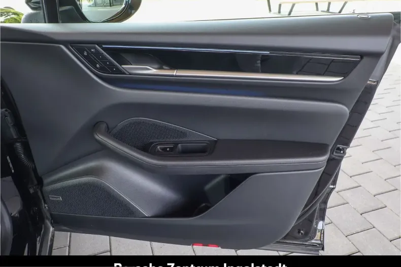 Porsche Macan din 2025 cu 9.900 km - oferta POR206134 - foto 25