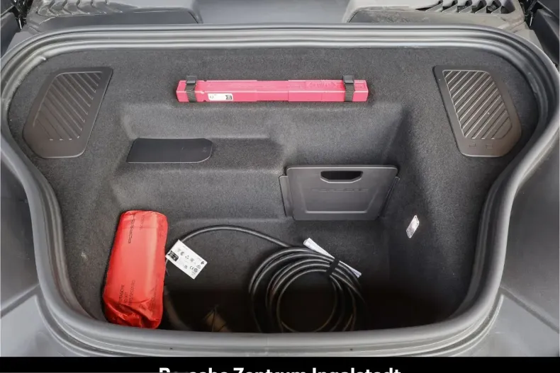 Porsche Macan din 2025 cu 9.900 km - oferta POR206134 - foto 29