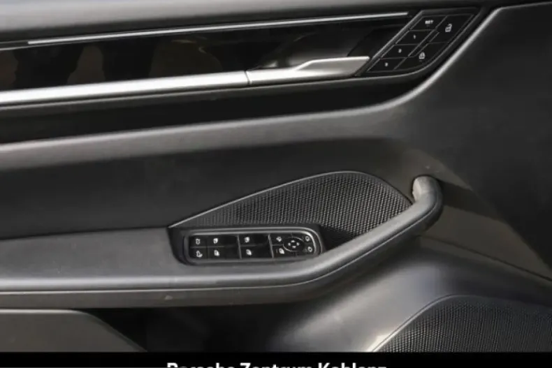 Porsche Macan din 2024 cu 16.820 km - oferta POR206135 - foto 19