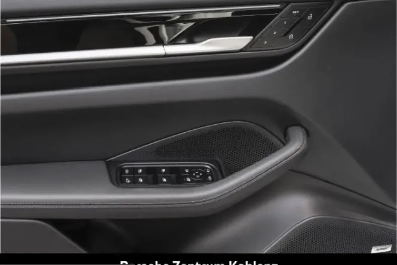 Porsche Macan din 2025 cu 11.500 km - oferta POR206136 - foto 24