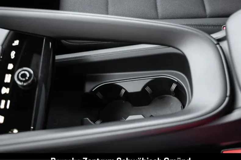 Porsche Macan din 2024 cu 34.304 km - oferta POR206137 - foto 27