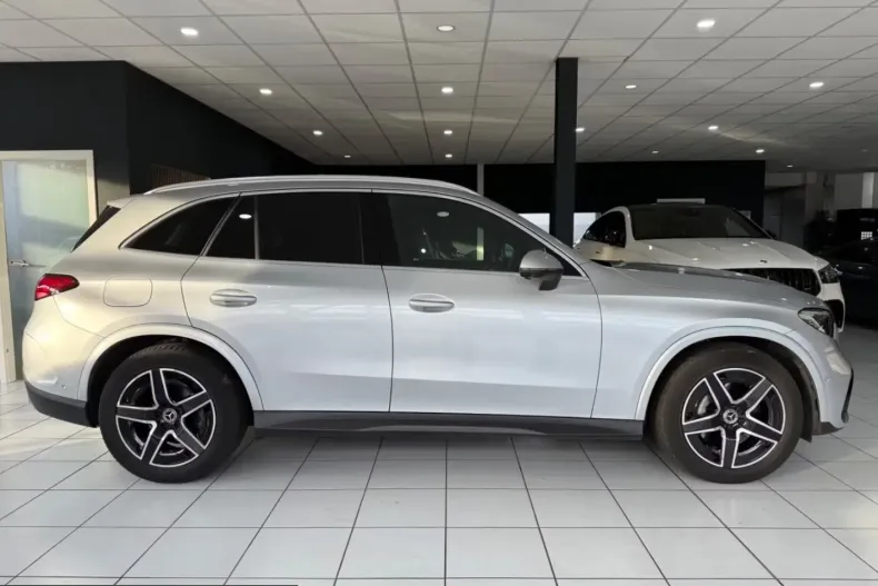 Mercedes-Benz GLC 200 (Clasa GLC) din 2024 cu 49.800 km - oferta MER206140 - foto 3