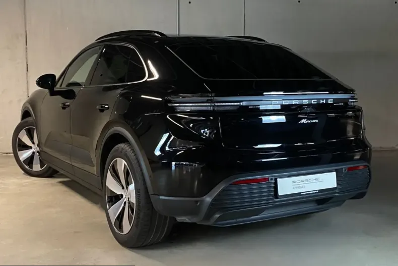 Porsche Macan din 2025 cu 8.900 km - oferta POR206141 - foto 4
